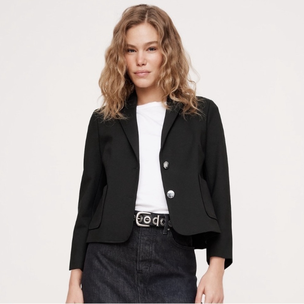 NWT! Banana Republic Black Everywhere Ponte Short Blazer 🩶